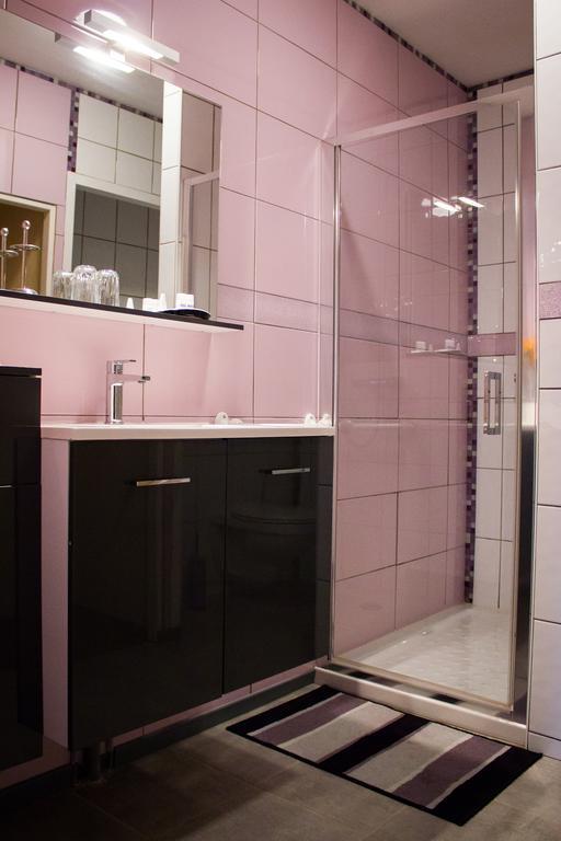 Aux Ronzieres Bed & Breakfast Pouilly-sous-Charlieu Ngoại thất bức ảnh